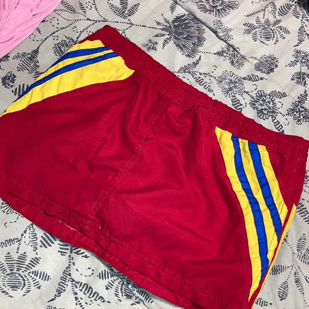 Shorts - Picture 2 of 3
